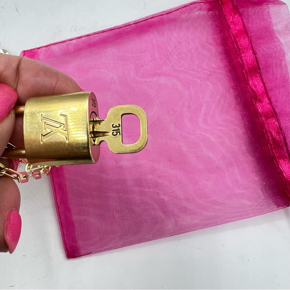 Louis Vuitton Lock & Key #315 on Giani Bernini Paperclip Link 18" Chain Necklace - Picture 15 of 17
